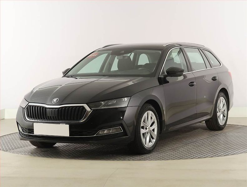 Škoda Octavia (2023) Ambition 2.0 TDI, Automat - fotka 2 z 31
