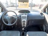 Toyota Yaris (2008) ČR 1.0i 51KW AC – 2x PNEU - náhled 11