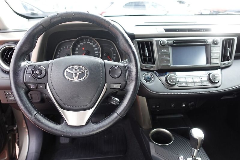 Toyota RAV4 2.0 VVTi Multidrive S  Active - fotka 15 z 33