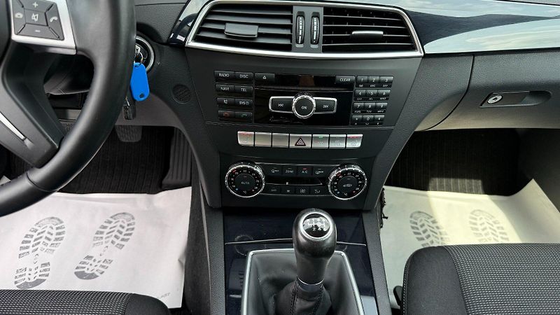 Mercedes-Benz Třídy C (2013) C220CDi 125kW *Xenon*Navi*Alu* - fotka 15 z 22
