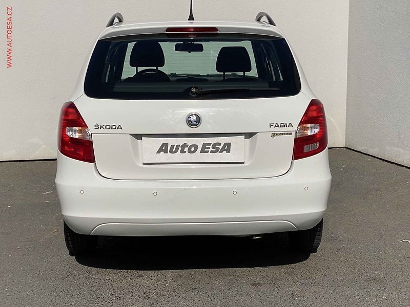 Škoda Fabia (2013) 1.2TSi, Elegance - fotka 5 z 20