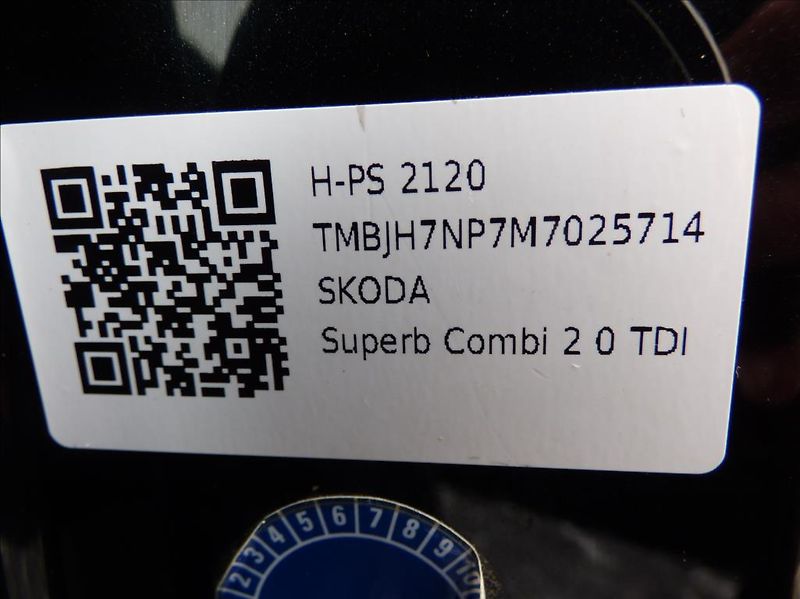 Škoda Superb 2,0 TDI DSG CRYSTAL LIGHT  Sty - fotka 75 z 78