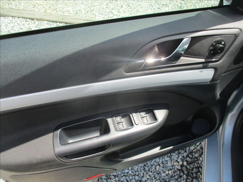 Škoda Octavia 1,2 TSI, klima,tažné,serviska, - fotka 9 z 24