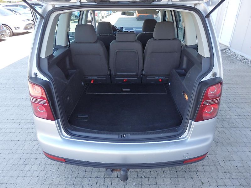 Volkswagen Touran 1,9TDi 77kW KLIMA, ZÁVĚS - fotka 9 z 16