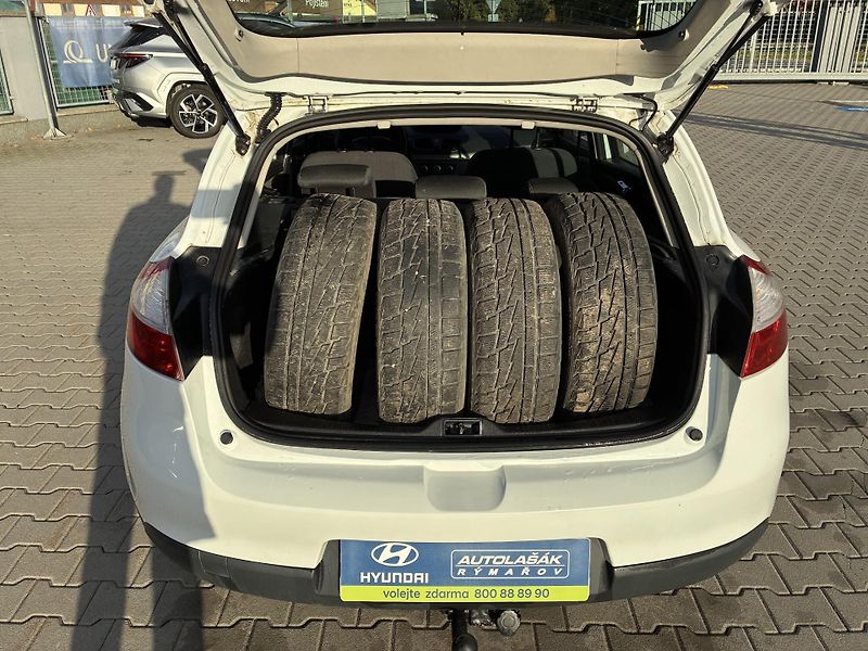 Renault Mégane 1.6-74kW,KLIMA,TAŽNÉ ZAŘÍZENÍ - fotka 21 z 23