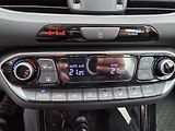 Hyundai i30 1.5-1.MAJITEL-NAVI-KAMERA - náhled 26