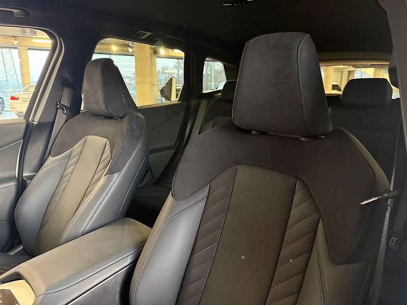 BMW X3 20d xDrive, Tažné, Harman - fotka 16 z 37