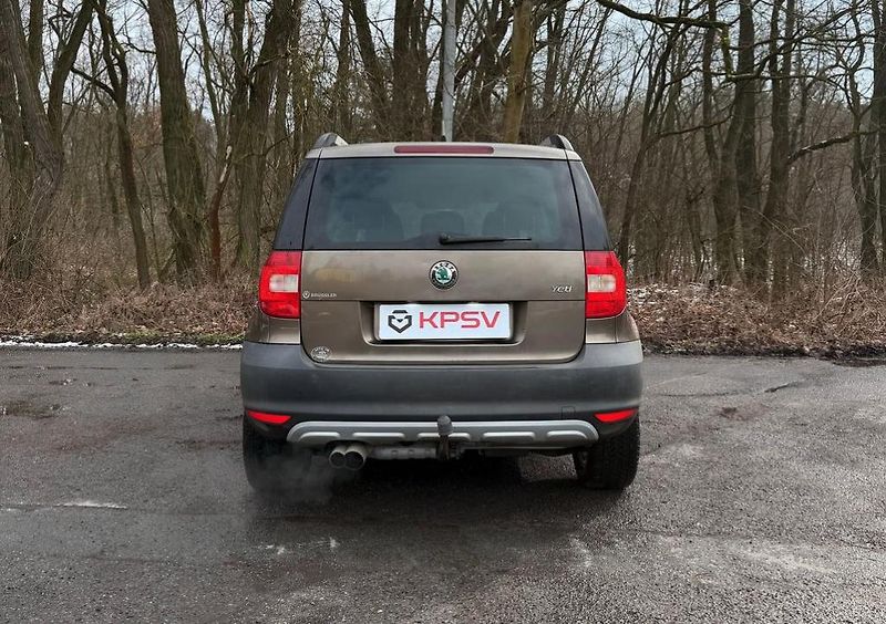 Škoda Yeti (2009) 1.2 / 77 kW - fotka 4 z 18