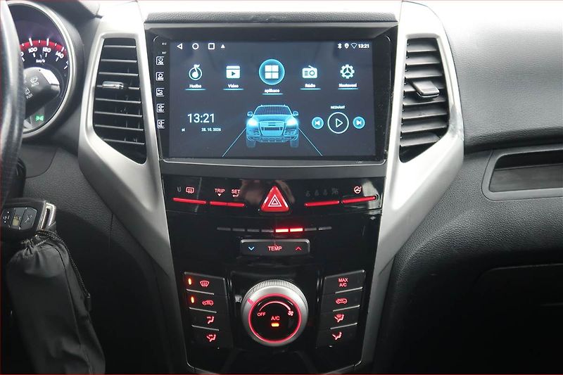 SsangYong Tivoli (2016) 1.6 e-XDi, Tempomat - fotka 12 z 16
