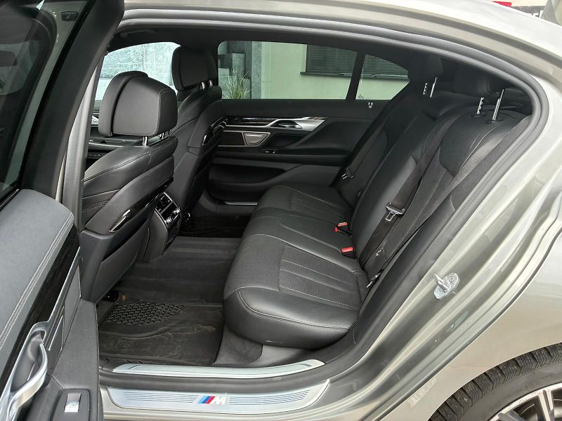 BMW Řada 7 (2020) 740i, 239KW, LONG, SOFT, H/K - fotka 22 z 44