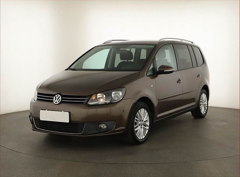 Volkswagen Touran (2015) 1.4 TSI, Serv.kniha, Navi - fotka 2 z 14