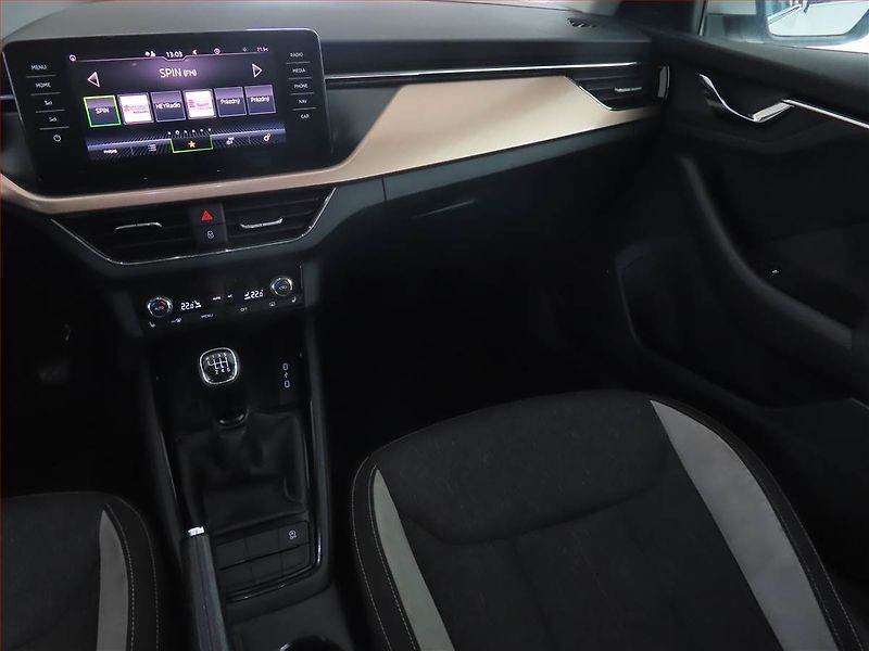 Škoda Scala (2020) Style 1.6 TDI, Serv.kniha - fotka 8 z 17