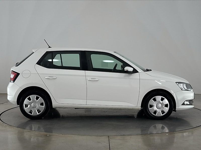 Škoda Fabia Active - fotka 16 z 27