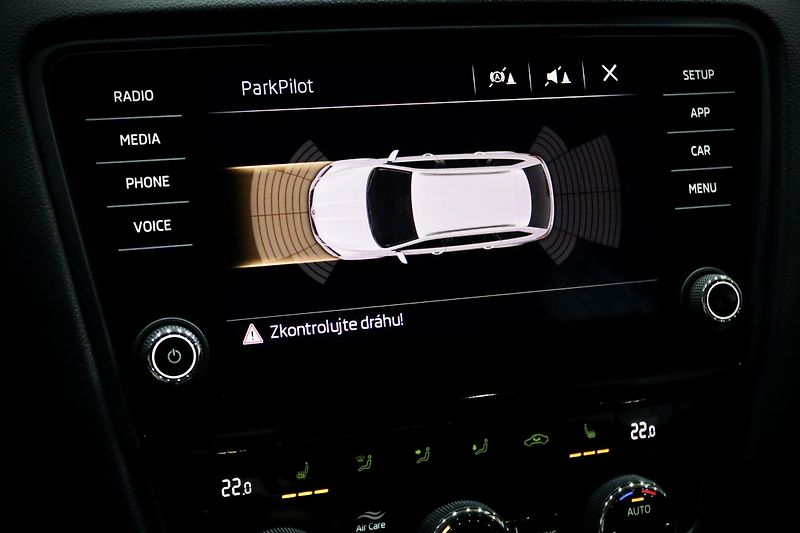 Škoda Octavia 3 FL Combi 1.4 TSI 110 kW - fotka 25 z 29
