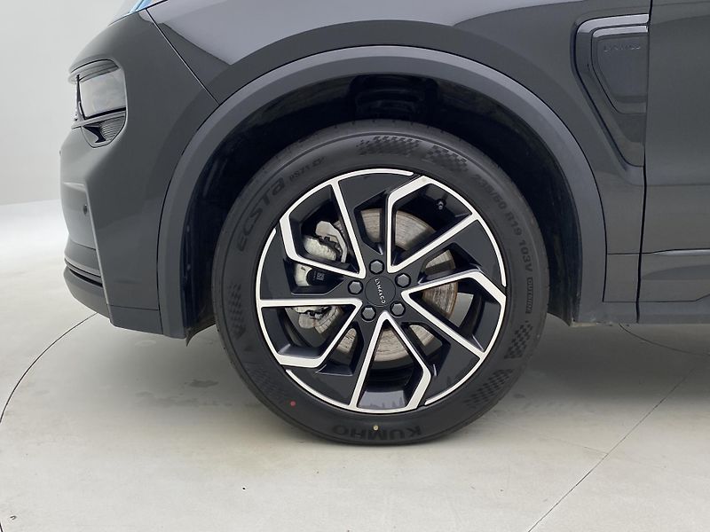 Lynk & Co 01 (2025) 01 CORE PHEV - fotka 20 z 90
