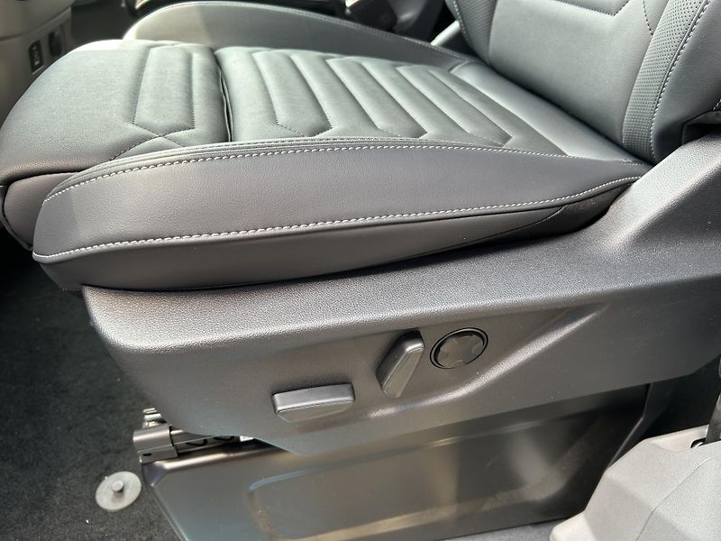 Ford Tourneo Custom Titanium L1 2.0 EcoBlue 110 kW - fotka 21 z 37
