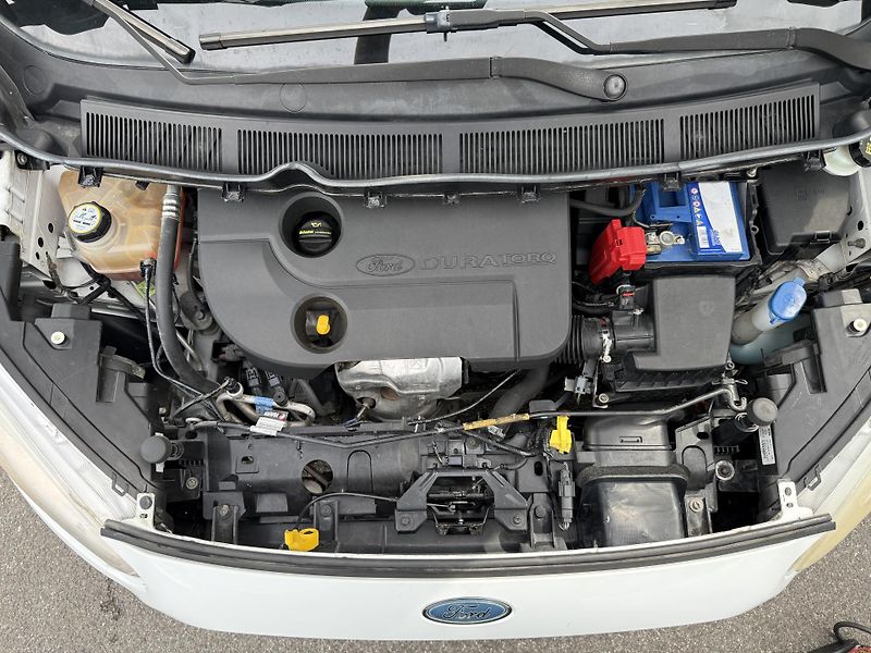 Ford Transit Courier Trend 1.5 TDCi 55kW - fotka 21 z 21