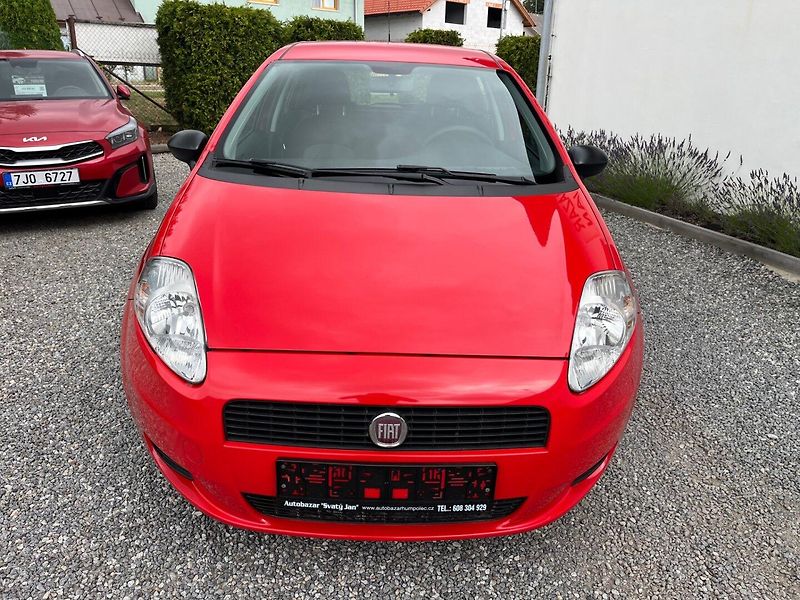 Fiat Grande Punto (2011) 1.2 i Velmi pěkné - fotka 6 z 17