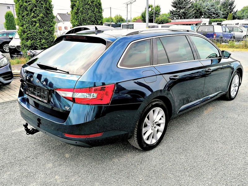 Škoda Superb (2022) IV 1.4 TSi PHEV 160kW - fotka 4 z 30