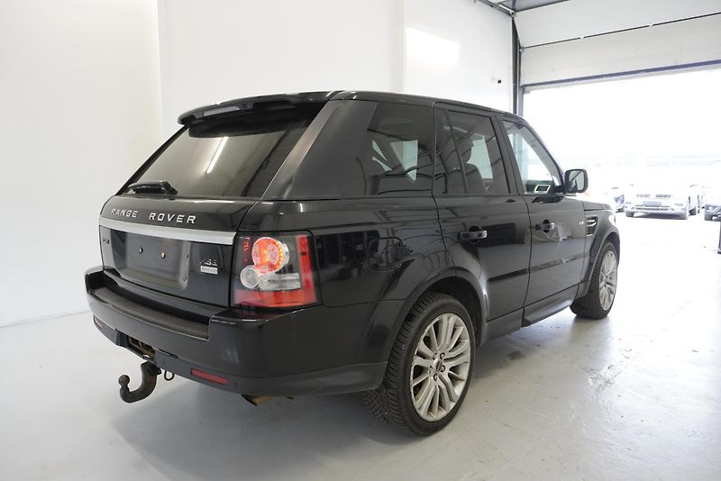 Land Rover Range Rover Sport 3,0 TDV6 4WD AUTOMAT - fotka 5 z 39