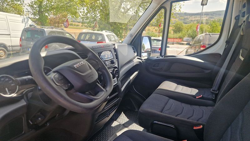 Iveco Daily 35C16/2,3L automat/led - fotka 9 z 11