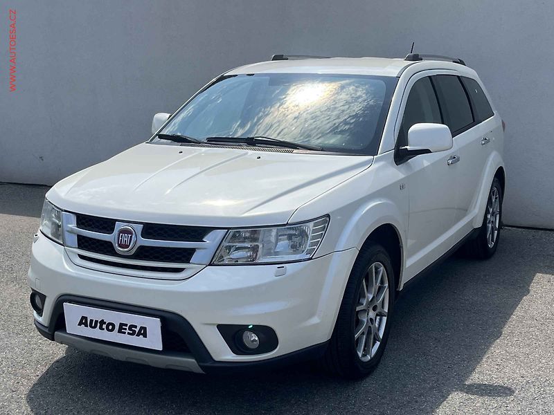 Fiat Freemont (2015) 2.0 MJT 4x4, ČR, AT, park - fotka 3 z 15