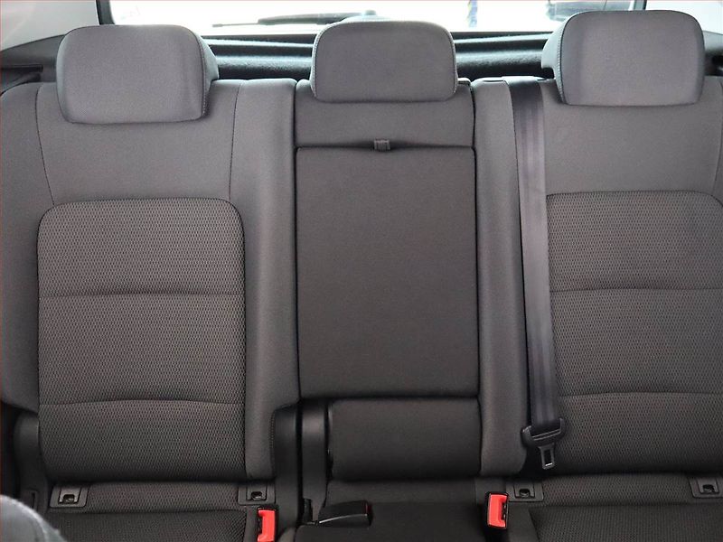 Volkswagen Golf Sportsvan (2014) 1.6 TDI, Automat, Serv.kniha - fotka 10 z 21
