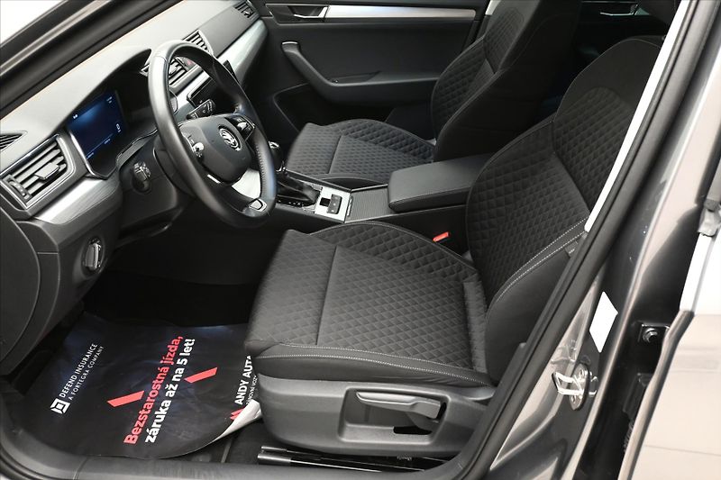 Škoda Superb 2,0 TDI 110 kW DSG TAŽNÉ NAVI - fotka 13 z 31