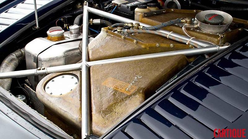 Závodní speciál Porsche 935