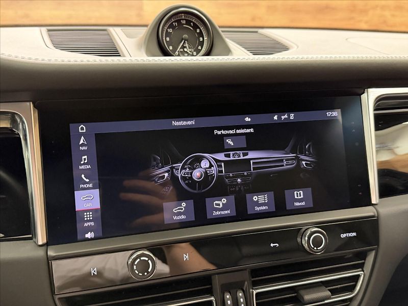 Porsche Macan S ZÁRUKA VZDUCH PANO BOSE - fotka 12 z 25