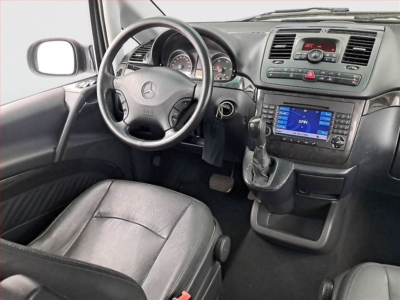 Mercedes-Benz Viano (2008) 3.0 CDI - fotka 7 z 22