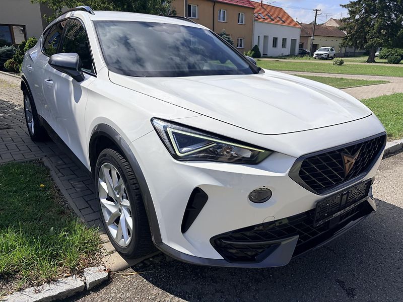 Cupra Formentor 1.4TSI E-HYBRID LED REZERVACE - fotka 2 z 60