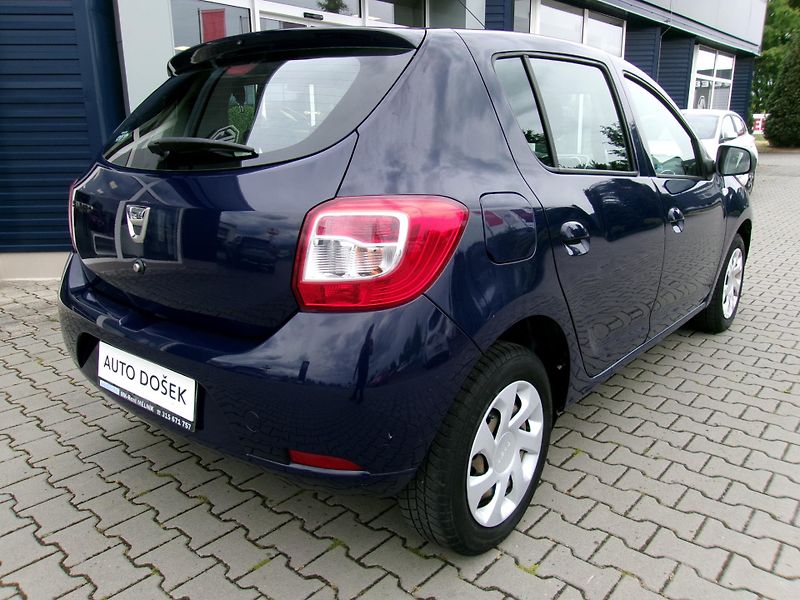 Dacia Sandero (2015) 1.2 16V - fotka 8 z 16