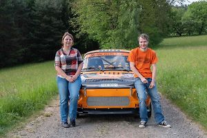 Manželé Brodští mají závodění v rally jako životního koníčka.