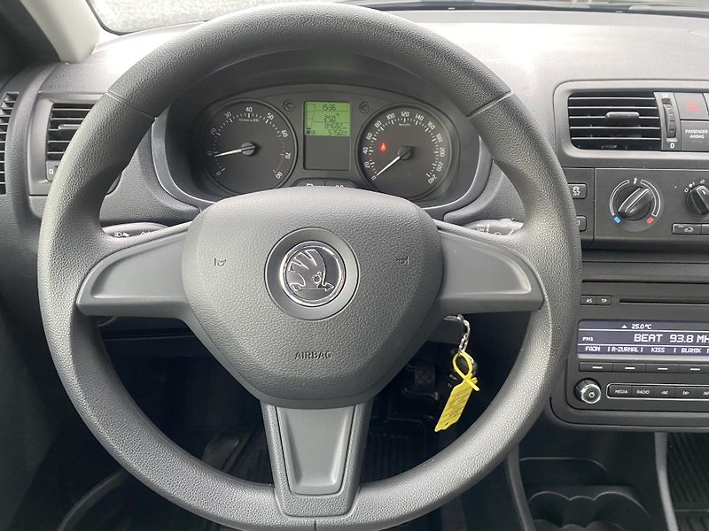 Škoda Fabia 1.2i 1x MAJ.- 84 000 KM - fotka 12 z 30