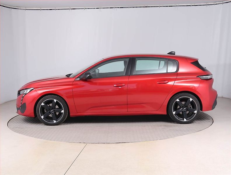 Peugeot 308 (2022) Active Pack 1.2 PureTech - fotka 3 z 15