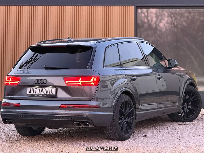Audi SQ7 (2019) 4.0 TDI Bose, Nočné videnie - fotka 2 z 25