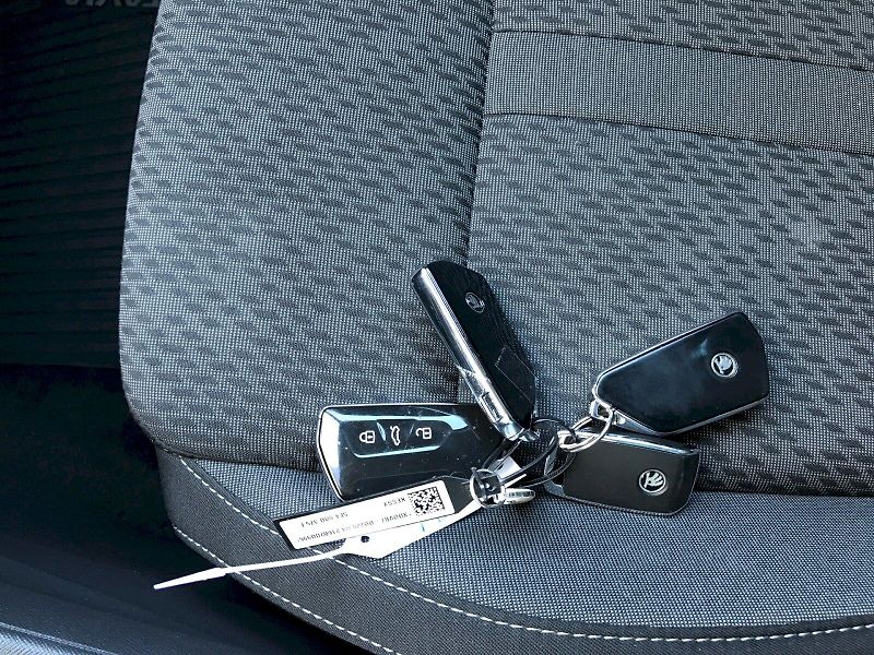Škoda Octavia (2021) COM M-HEV STY TS 110/1.5 A7F - fotka 25 z 31