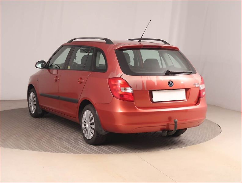 Škoda Fabia (2009) Ambition 1.2 12V, po STK - fotka 4 z 14