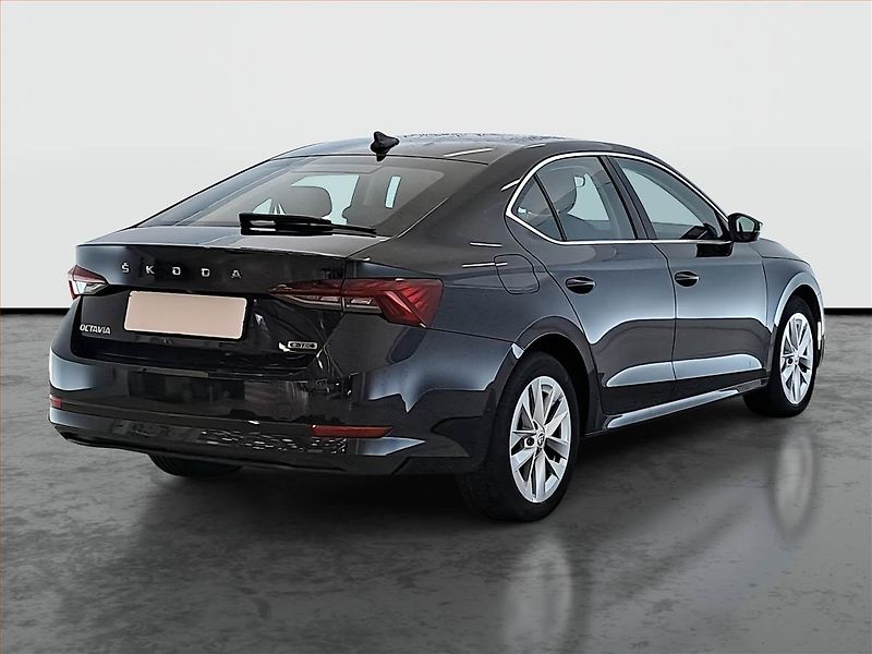 Škoda Octavia (2023) Style 1.5 TSI e-tec - fotka 5 z 18