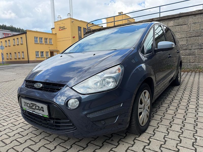 Ford S-MAX 2,0 TDCi 7- místný/ pneu / - fotka 1 z 25