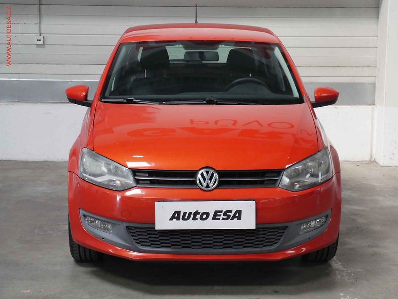 Volkswagen Polo (2009) 1.2HTP, ČR, AC, temp, STK8/28 - fotka 2 z 15