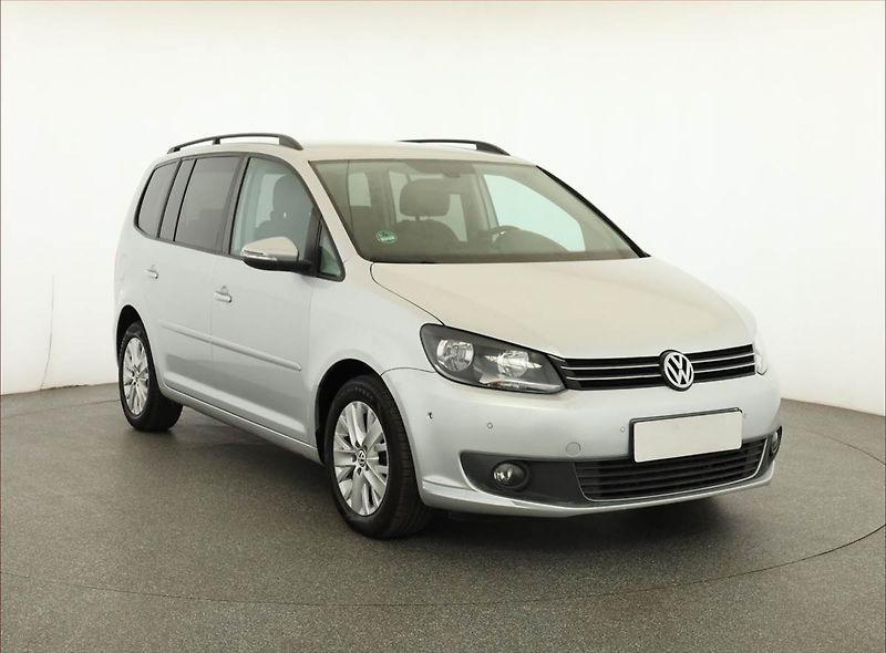 Volkswagen Touran (2013) 1.6 TDI, Automat, Serv.kniha - fotografie inzerátu