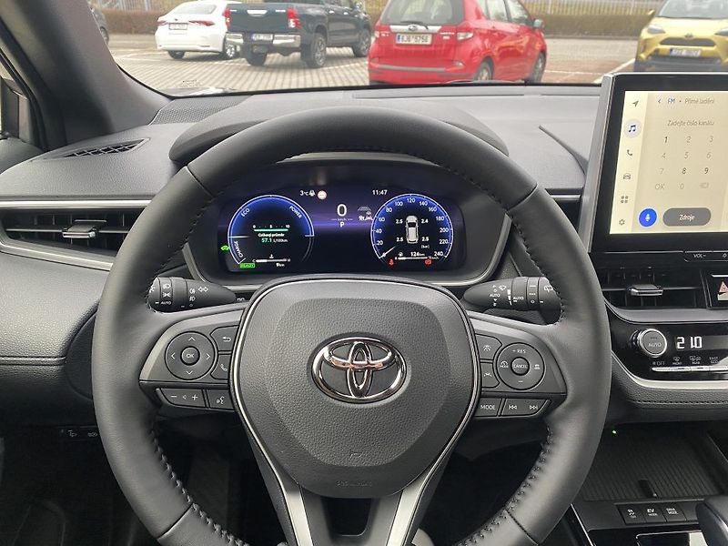 Toyota Corolla Cross 1,8 Hybrid MC25 Style - fotka 18 z 25