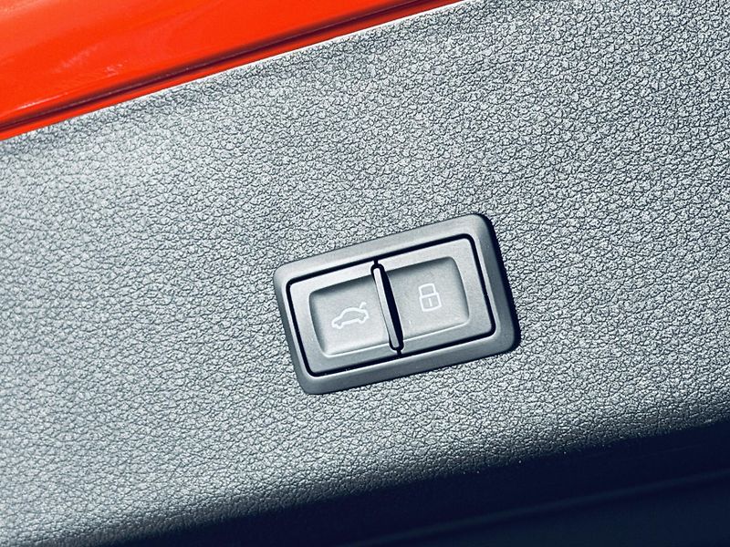 Audi e-tron (2020) 55*S-LINE*QUATTRO*REZERVACE - fotka 43 z 45
