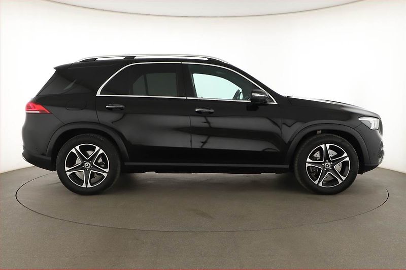 Mercedes-Benz GLE (2023) 450 - fotka 6 z 21