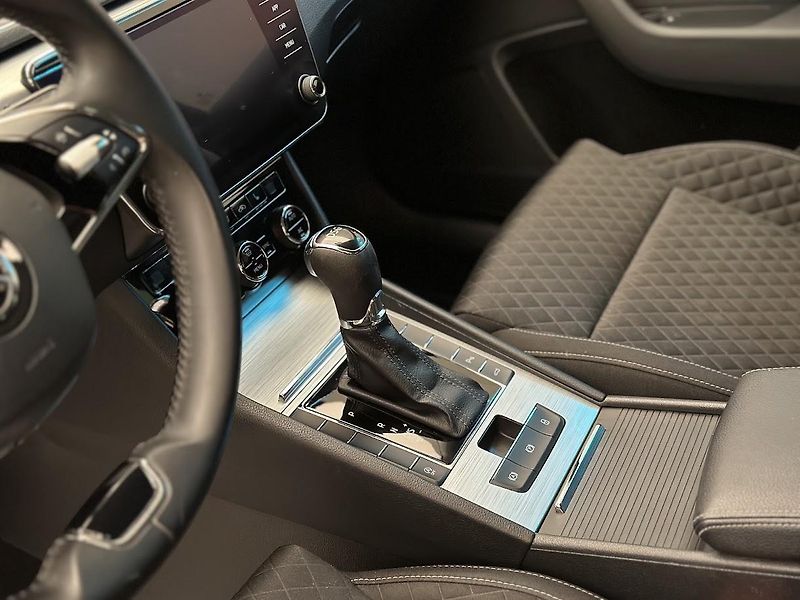 Škoda Superb (2020) SW 1.6 TDi Ambition DSG 88 kW  - fotka 8 z 27