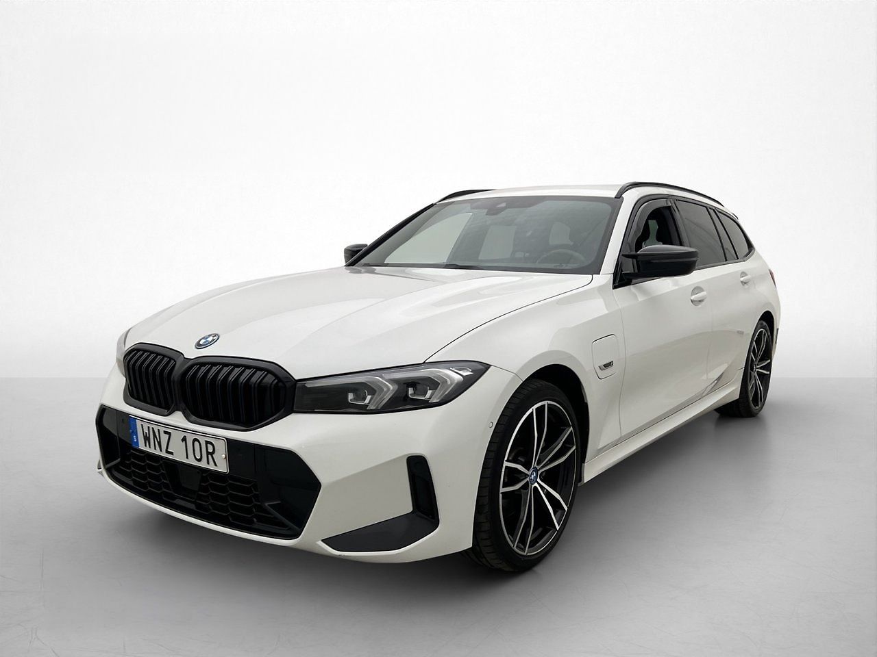 BMW Řada 3 330e xDrive M-Sport Kam ACC Ta