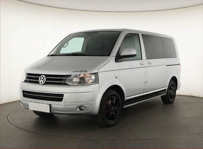 Volkswagen Multivan (2014) Highline 2.0 TDI - fotka 2 z 18
