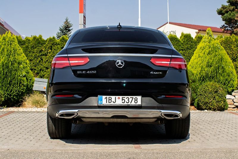 Mercedes-Benz GLE - fotka 6 z 21